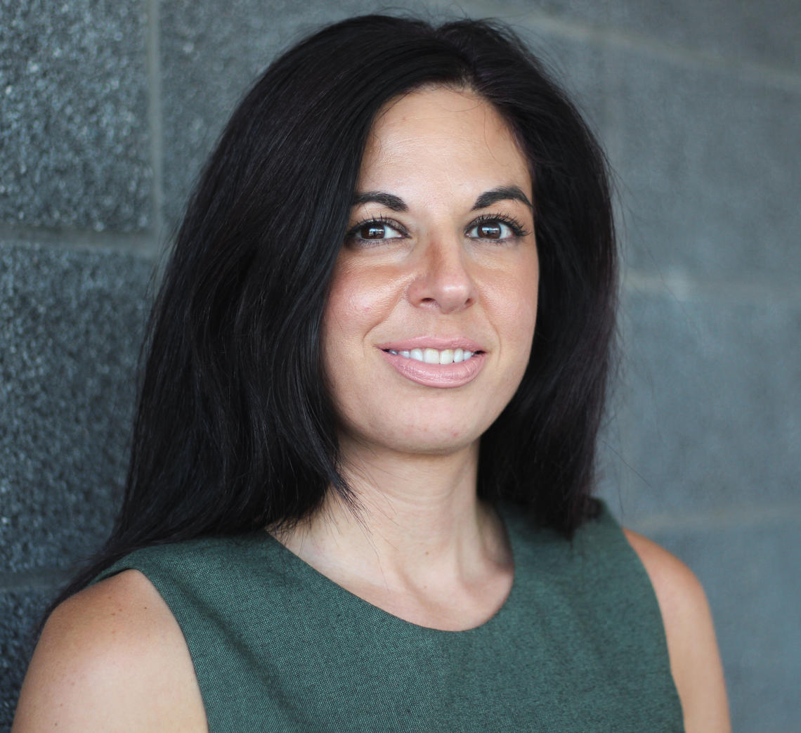 Dr. Aylin Reid
